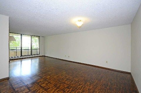 401 - 22 Shallmar Blvd, Toronto, M5N2Z8 | Image 3