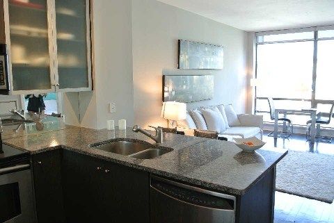 1416 - 438 King St W, Toronto, M5V3T9 | Image 3