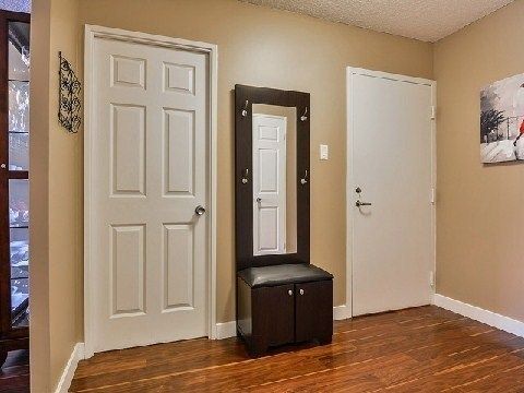 Room2