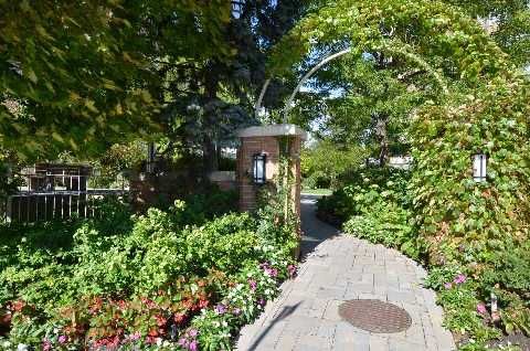 317 - 268 Ridley Blvd, Toronto, M5M4N3 | Image 2