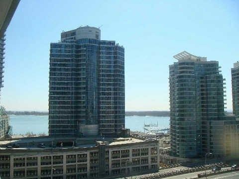 1612 - 19 Grand Trunk Cres, Toronto, M5J3A3 | Image 3