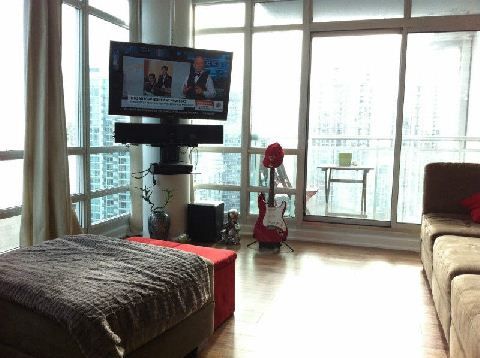 3210 - 397 Front St W, Toronto, M5V3S1 | Image 2