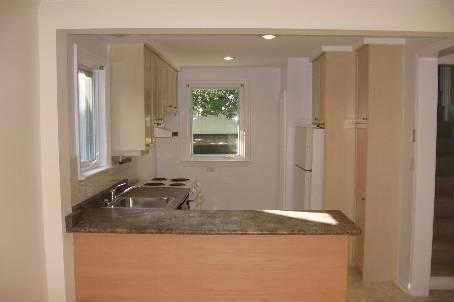 27 Lyndale Dr, Toronto, M2N2X9 | Image 2