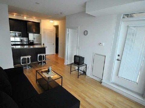 522 - 628 Fleet St, Toronto, M5V1A9 | Image 2