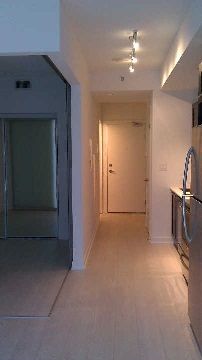 513 - 20 Bruyeres Mews, Toronto, M5V 0G8 | Image 3