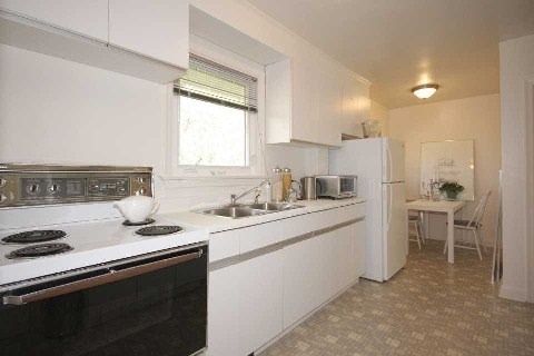 190 Northwood Dr, Toronto, M2M2K4 | Image 3