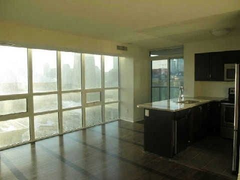 2202 - 19 Grand Trunk Cres, Toronto, M5J3A3 | Image 3