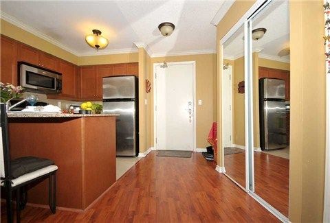 908 - 18 Valley Woods Rd, Toronto, M3A0A1 | Image 3