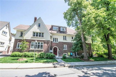 Semi-Detached House leased at D-807 Duplex Avenue, Toronto, Ontario, M4R1W6 - Lawrence Park South - MLS: C3225910