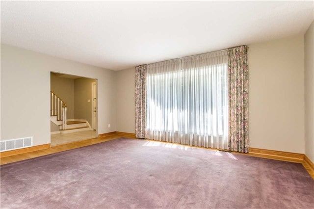 32 Shouldice Crt, Toronto, M2L2S4 | Image 3