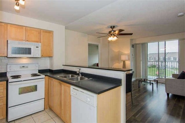 416 - 16 Dallimore Circ, Toronto, M3C4C4 | Image 3