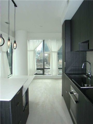 802 - 5 St Joseph St, Toronto, M4Y1J6 | Image 2