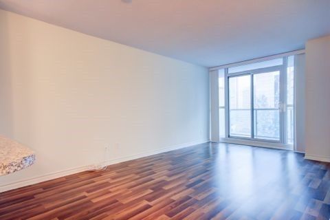 2205 - 19 Grand Trunk Cres, Toronto, M5J3A3 | Image 3