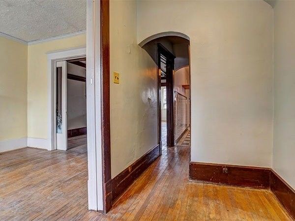 163 Arlington Ave, Toronto, M6C 2Z3 | Image 2