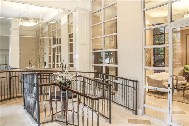 222 - 38 William Carson Cres, Toronto, M2P2H2 | Image 2