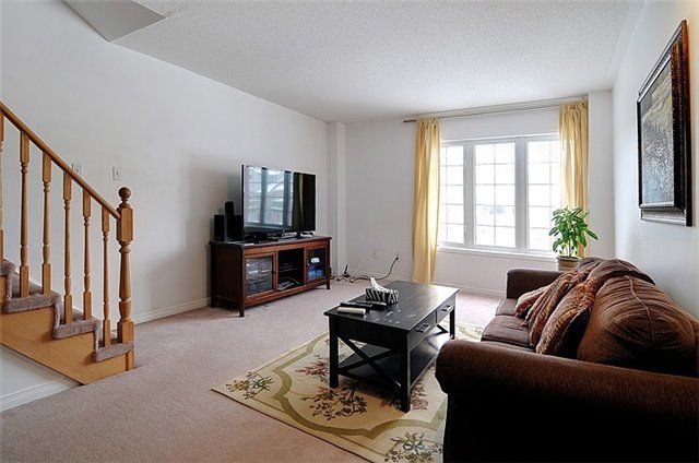 38 Rumi Cres, Toronto, M4A2X6 | Image 2