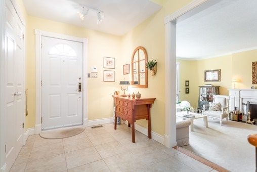 46 Caravan Dr, Toronto, M3B1N3 | Image 2