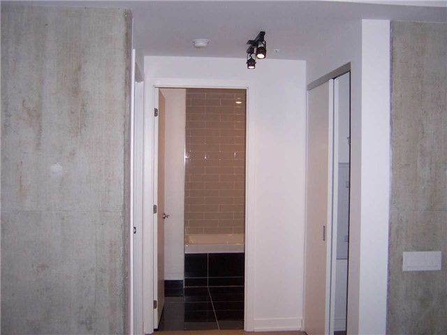 Room1