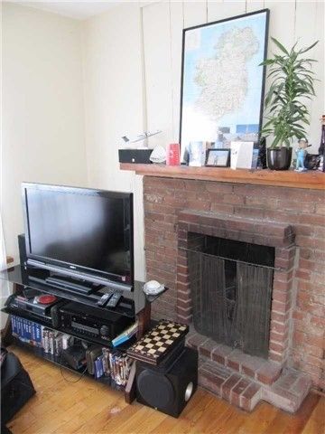 2nd Flr - 195 Harbord St, Toronto, M5S1H6 | Image 3