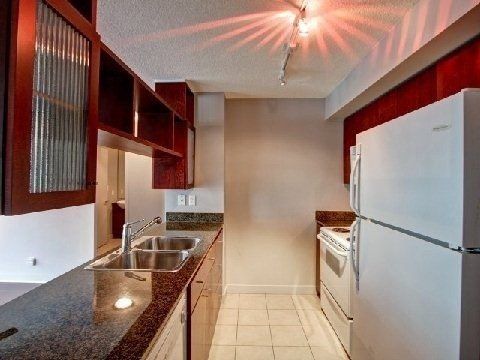 611 - 381 Front St W, Toronto, M5V3R8 | Image 2