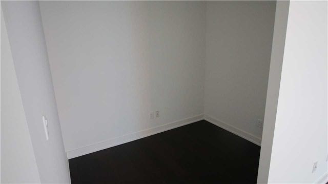 314 - 30 Nelson St E, Toronto, M5V0H5 | Image 3