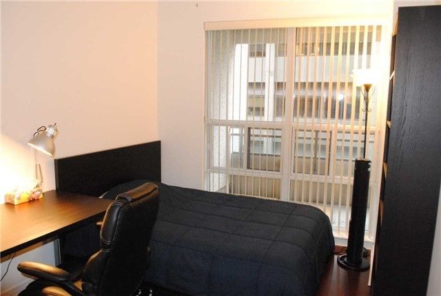 317 - 736 Spadina Ave, Toronto, M5S2J2 | Image 2