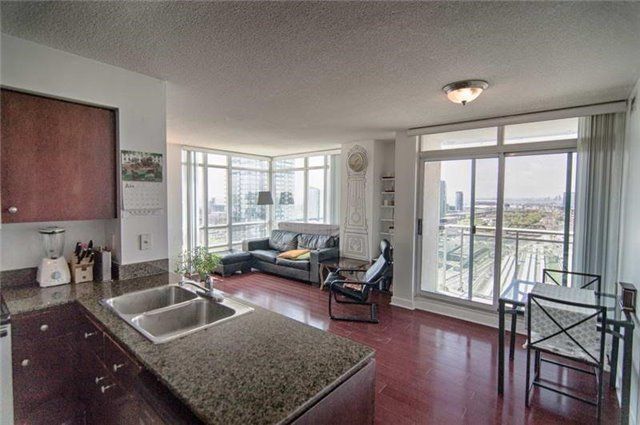 2703 - 397 Front St W, Toronto, M5V3S1 | Image 2