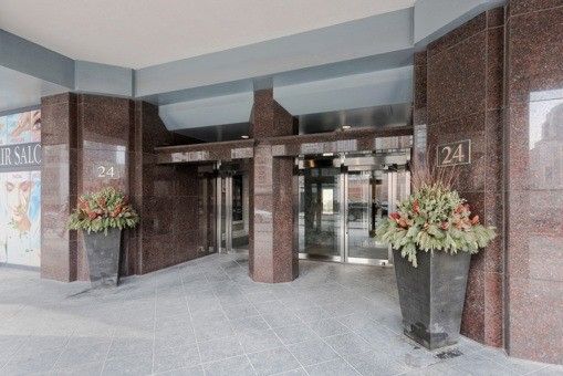 513 - 24 Wellesley St W, Toronto, M4Y2X6 | Image 3