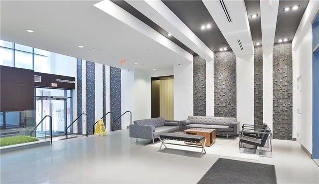 811 - 20 Bruyeres Mews, Toronto, M5V 0G8 | Image 2