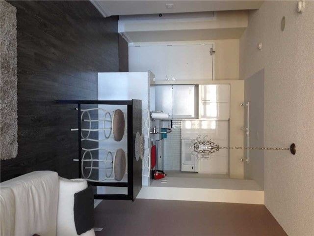 Room1