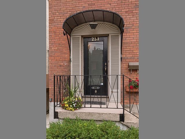 231 Macpherson Ave, Toronto, M4V1A1 | Image 2