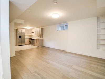 Unit Lower — 12 Arlington Ave, Toronto - Wychwood image-0-1