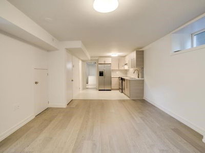 Unit Lower — 12 Arlington Ave, Toronto - Wychwood image-0-3