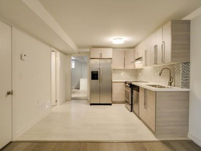 Unit Lower — 12 Arlington Ave, Toronto - Wychwood image-0-4