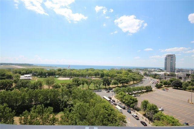 322 - 231 Fort York Blvd, Toronto, M5V1B2 | Image 2