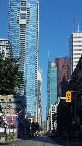 1006 - 290 Adelaide St W, Toronto, M5V1P6 | Image 2