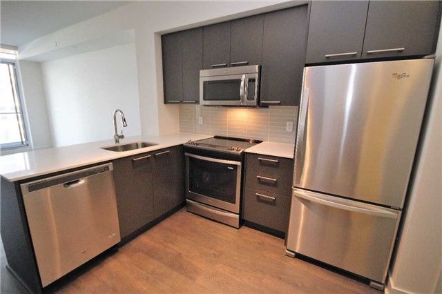 417 - 30 Roehampton Ave, Toronto, M4P0B9 | Image 2