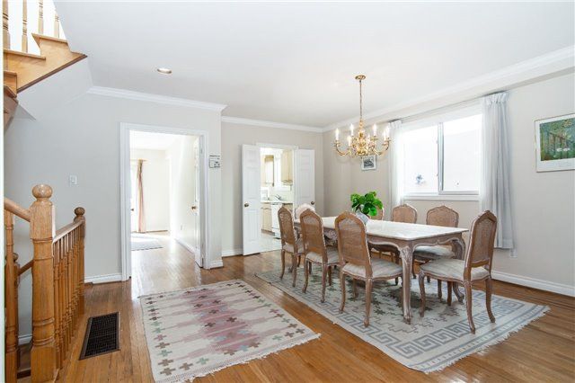 213 Fairlawn Ave, Toronto, M5M1S9 | Image 3