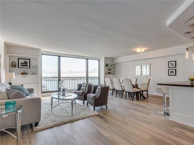 2804 - 33 Harbour Sq, Toronto, M5J2G2 | Image 3