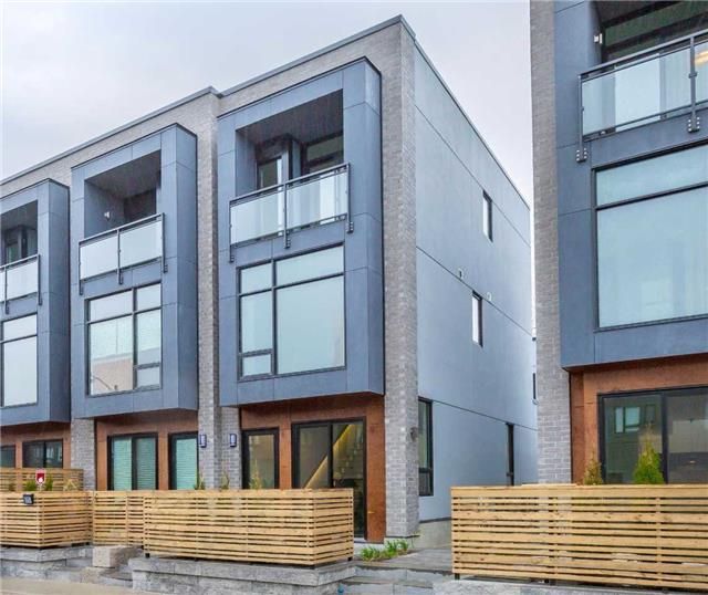 33 Achtman Lane, Toronto, M6G4C5 | Image 2