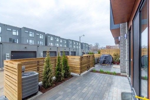 33 Achtman Lane, Toronto, M6G4C5 | Image 3