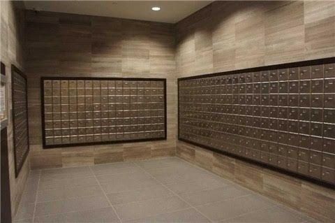 319 - 20 Bruyeres Mews, Toronto, M5V0G8 | Image 2