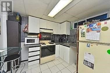 192 Combe Ave, Toronto, M3H4K5 | Image 3