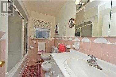 192 Combe Ave, Toronto, M3H4K5 | Image 3