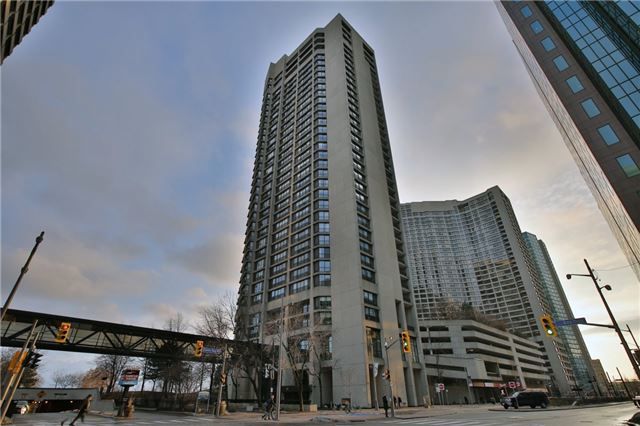 2804 - 33 Harbour Sq, Toronto, M5J2G2 | Image 2