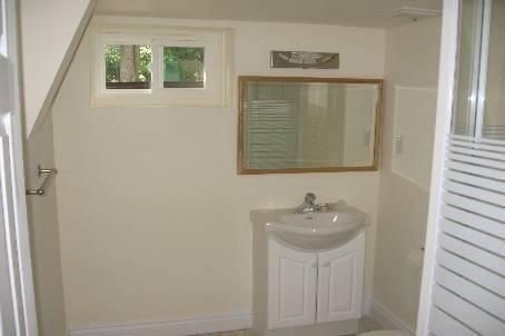 27 Lyndale Dr, Toronto, M2N2X9 | Image 3