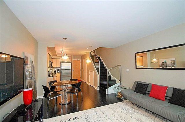 930 - 36 Blue Jays Way, Toronto, M5V3T3 | Image 2