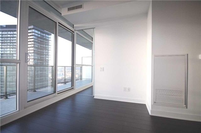 2502 - 290 Adelaide St W, Toronto, M5V1P6 | Image 3