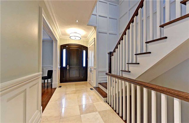 347 Elmwood Ave, Toronto, M2N3N2 | Image 2