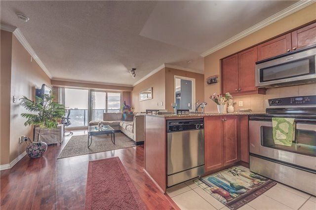 908 - 18 Valley Woods Rd, Toronto, M3A0A1 | Image 3